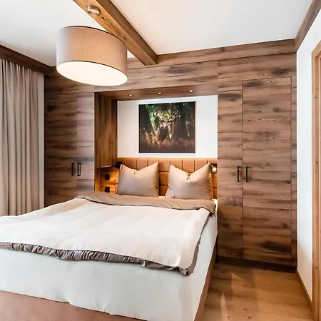 Appart hôtel With Mountain View Near The Slopes In *