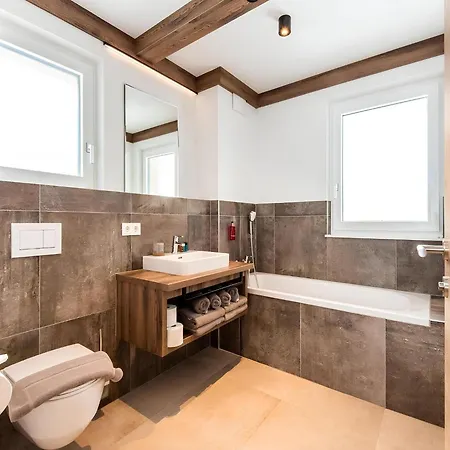 Ξενοδοχείο με διαμερίσματα Golden Rauris