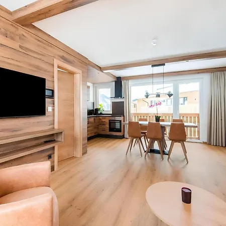 Ξενοδοχείο με διαμερίσματα Golden *